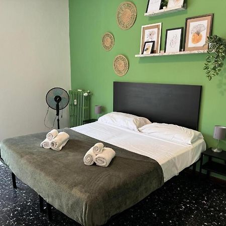 Family Apartment 15 Min From Center And Airport Милано Екстериор снимка